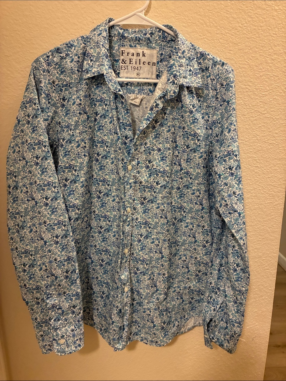 Frank & Eileen Blue Micro-Print Button Down Shirt - Picture 2 of 6